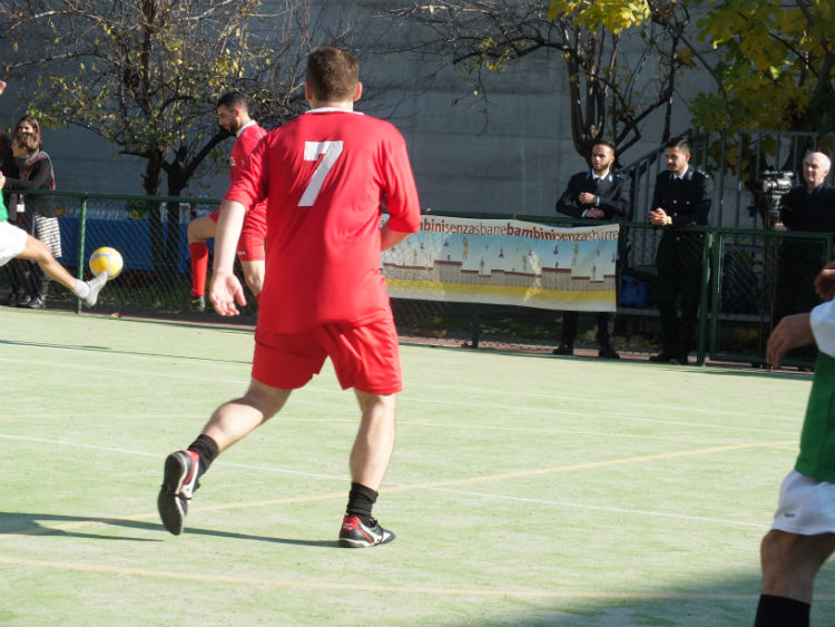 partita con papà 2015 - giocatore in rosso